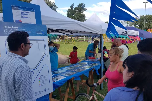 eleccion del diseño de la plaza en Parque Casas
