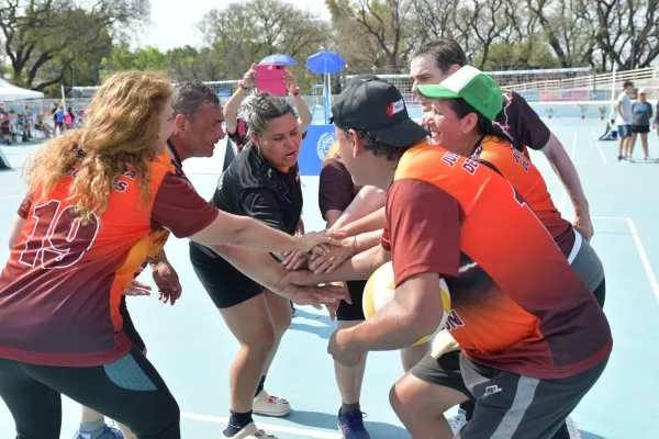 deporte colectivo en espacios municipales