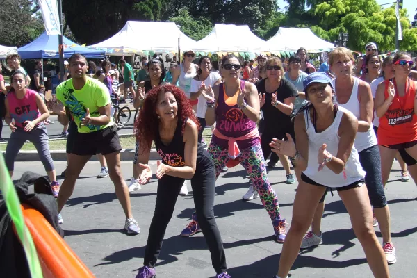 Cultura Bailable: una propuesta para disfrutar a puro ritmo frente al Museo Castagnino Cultura Bailable: una propuesta para disfrutar a puro ritmo frente al Museo Castagnino