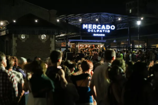 El Mercado del Patio celebra sus 9 años con música, feria y gastronomía