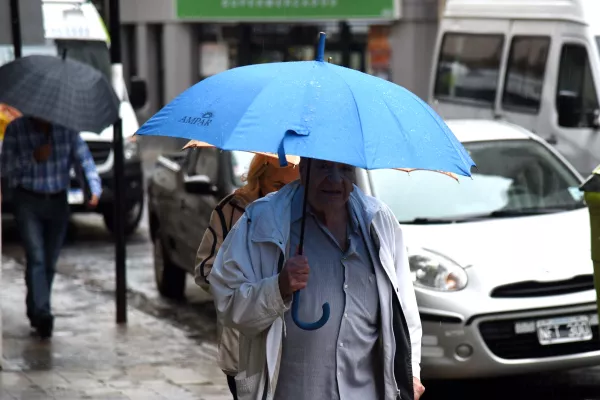 Clima: se esperan tormentas con fuerte actividad eléctrica y ráfagas de viento desde la noche del sábado 
