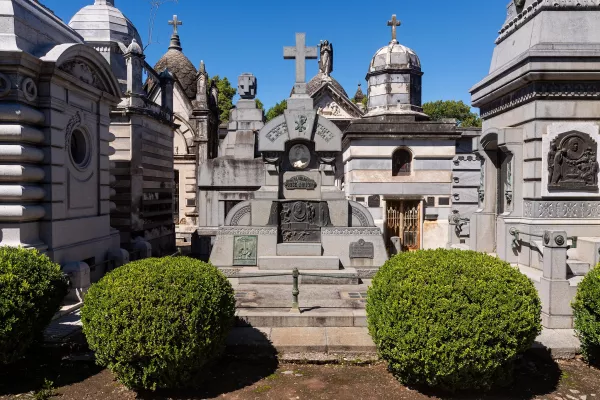 El cementerio El Salvador invita a un nuevo recorrido guiado este sábado