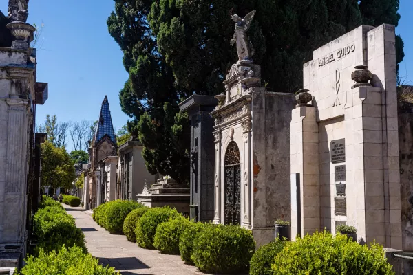 El municipio invita a una nueva visita guiada al cementerio El Salvador
