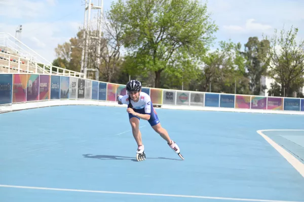 Camila Aquino, la patinadora rosarina que arrancó en una pista municipal y se erigió en embajadora del CReAR