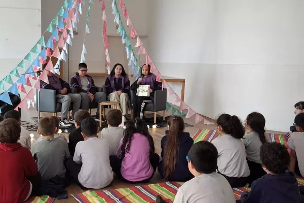 El CMD Sur celebró el natalicio de Rosa Ziperovich con una gran feria literaria 