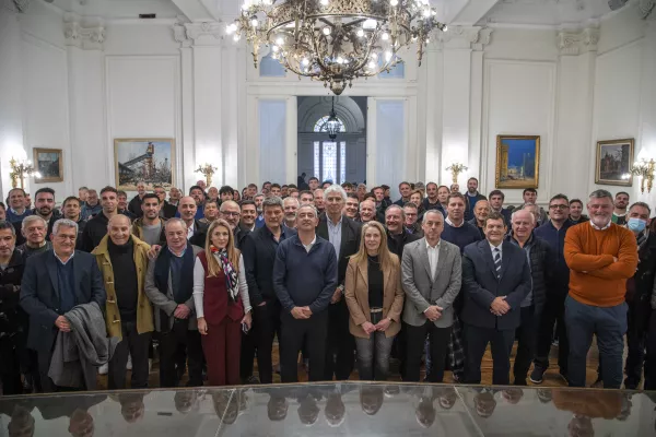La Municipalidad firmó un convenio para potenciar el crecimiento del rugby local y regional