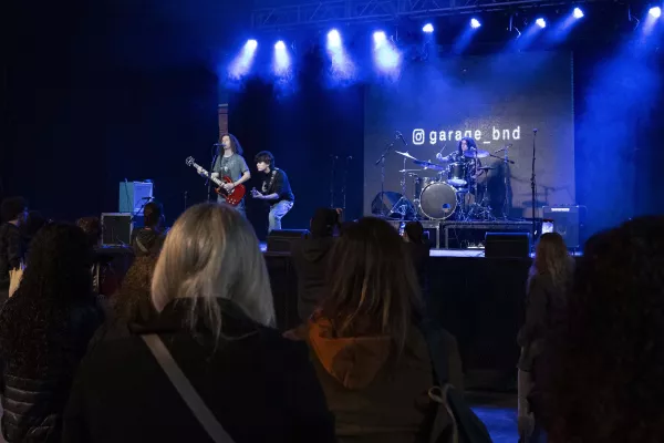 El rock de Rosario cobra vida con una muestra en el Galpón 11