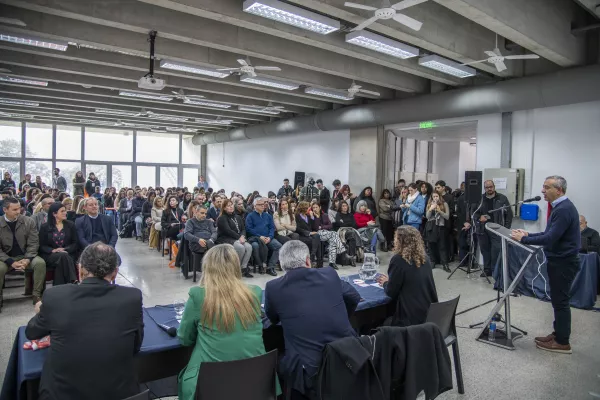 Javkin: «Tenemos el desafío de pensar cómo elegimos hacia adelante la forma de organizar nuestras sociedades»