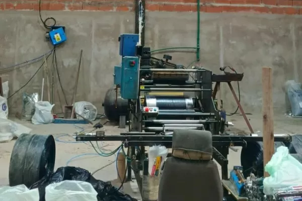 Clausuran una fábrica de bolsas de plásticas sin habilitación y con gran cantidad de material altamente inflamable