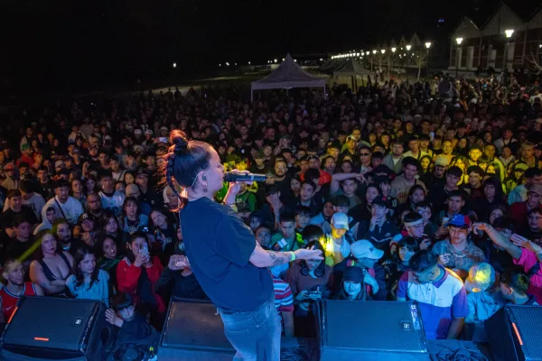 Puerto Joven: las y los jóvenes coparon el espacio a puro talento y música y se preparan para más