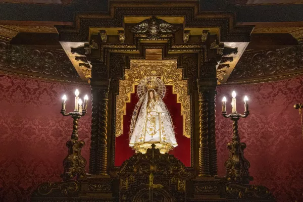 Virgen del Rosario: «Su imagen histórica vio nacer, crecer y desarrollarse a nuestra ciudad»