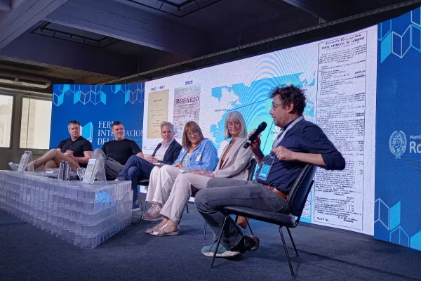 Novela, poesía, diccionarios y moda sustentable: un jueves con múltiples propuestas en la FILRos