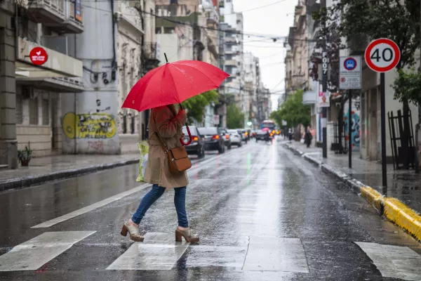 Se renovó alerta naranja por tormentas para la noche de este sábado 15 y madrugada del domingo 16