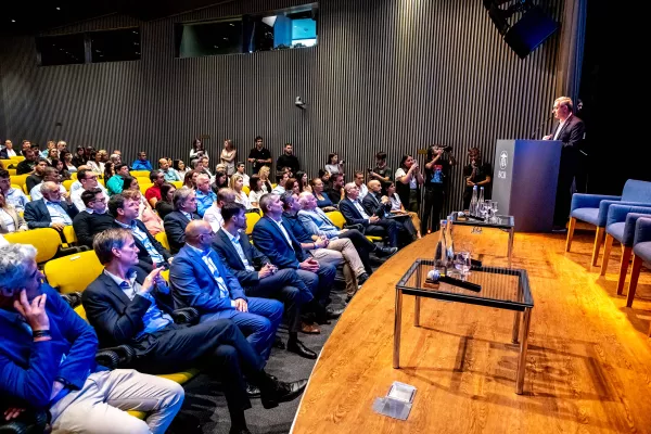 Activa Pymes 2025: Javkin presidió la apertura del foro local destinado a impulsar el desarrollo empresarial