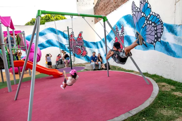 Presupuesto Participativo: se inauguró la renovada plaza Yugoslavia