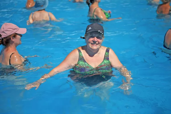 Adultos mayores: «Venir al Garzón me cambió la vida. Me mantiene activa y feliz»