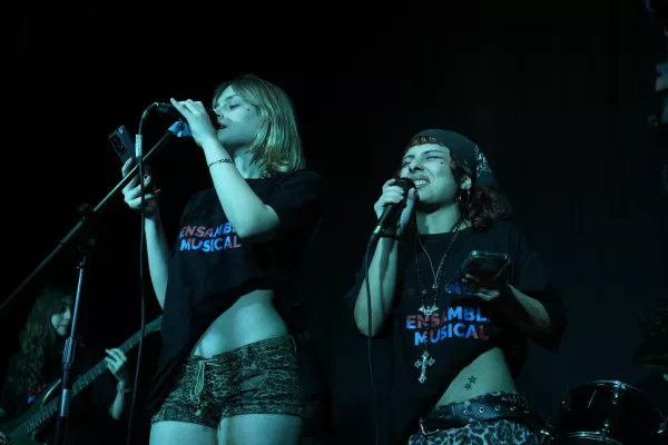 Arranca un ciclo de encuentros con música, teatro y performances en Puerto Joven