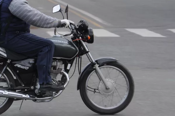 La Municipalidad hará un censo para mejorar las condiciones laborales de repartidores de apps