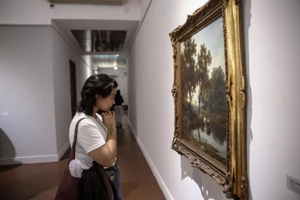 El Museo Castagnino despide la muestra de Gyula Kosice en el marco de la MicroFeria de Arte
