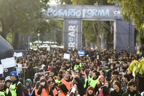 Juegos CReAR: arrancó la 4ta. edición con miles de chicas y chicos viviendo la gran fiesta del deporte rosarino
