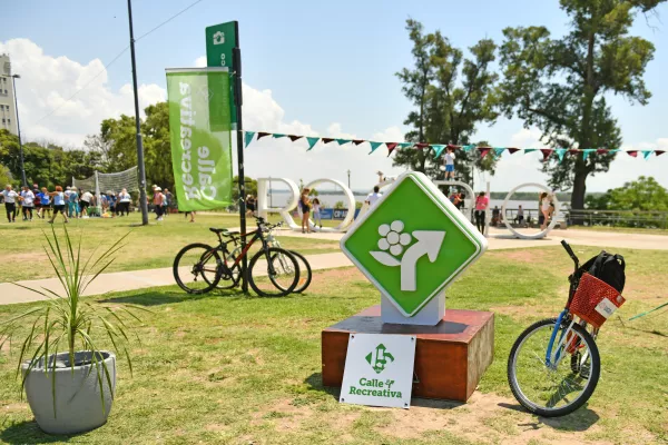 Calle Recreativa invita a un gran intercambio de figuritas del Mundial este domingo