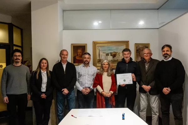 El municipio entregó el Sello Verde Compromiso 2026-2027 a Caramuto Rosario SA