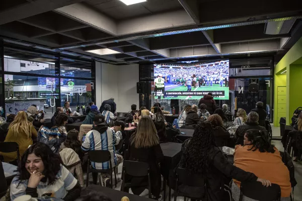 Continúa el Punto Fan en el Cultural Fontanarrosa