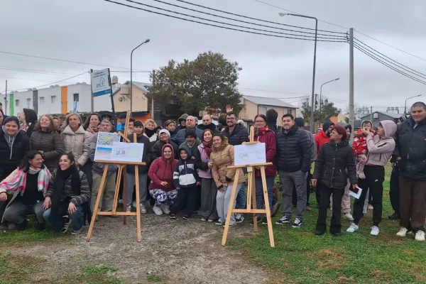 Barrio Fontanarrosa: construirán una nueva plaza y formalizarán la apertura del paso a nivel de Salvat al 2700