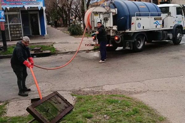 Alerta por tormentas: el municipio intensifica los trabajos de higiene en toda la ciudad 