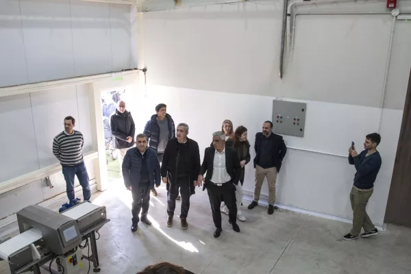 Javkin destacó la puesta en marcha de la Planta Pública de Alimentos de la UNR