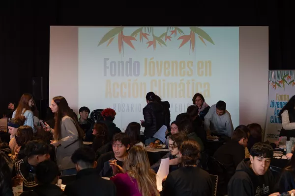 Se realizó un encuentro de trabajo con participantes del «Fondo Jóvenes en Acción Climática Rosario»