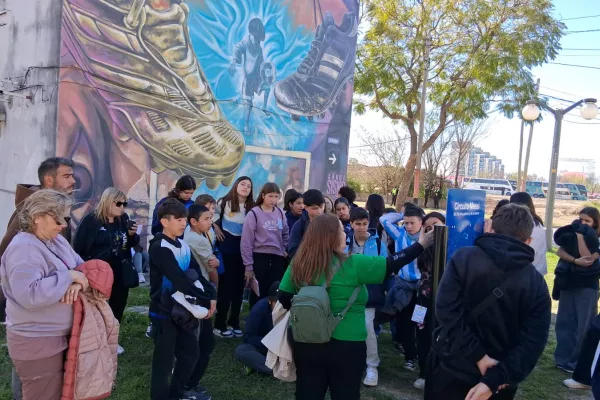 Los Juegos también se recorren: estudiantes de la región llegan a Rosario para conocer la ciudad