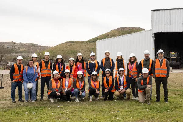 Suramericanos: delegación visitó el Centro Ambiental de Tratamiento de Residuos 
