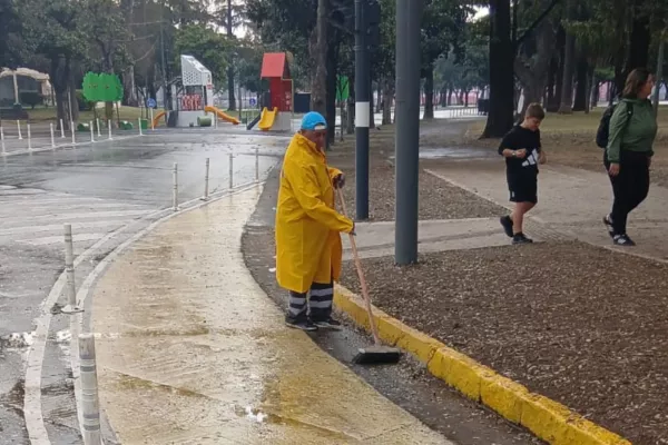 Alerta por tormenta: el municipio intensifica trabajos de mantenimiento preventivo