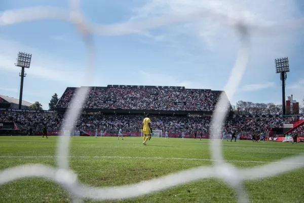 Gol agónico y pasaje a la final: Argentina es semifinalista en fútbol y el Coloso vivió una fiesta en celeste y blanco