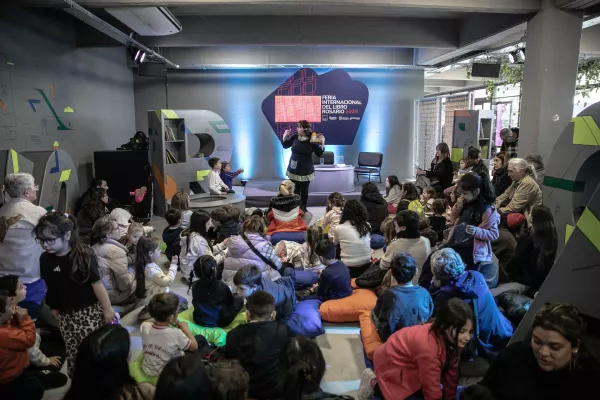 Con sello rosarino: escritores, periodistas y artistas locales protagonizan la Feria del Libro 2026
