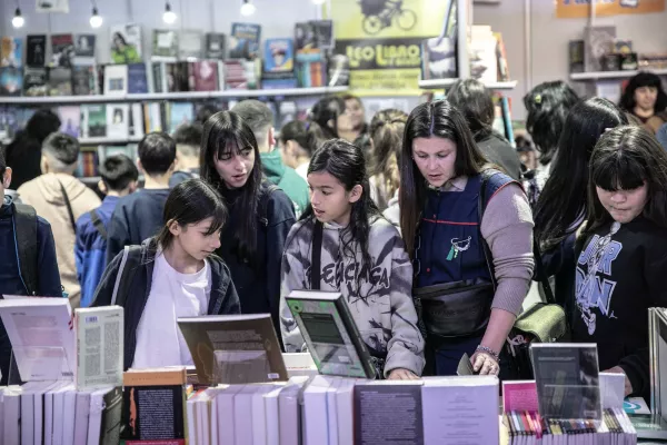 Unos 4.000 estudiantes visitaron la Feria del Libro de Rosario