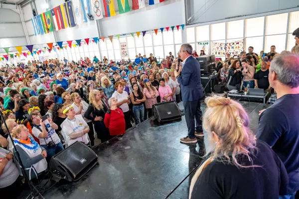 Más de 2.000 adultas y adultos mayores participaron del Festival Club de los Grandes