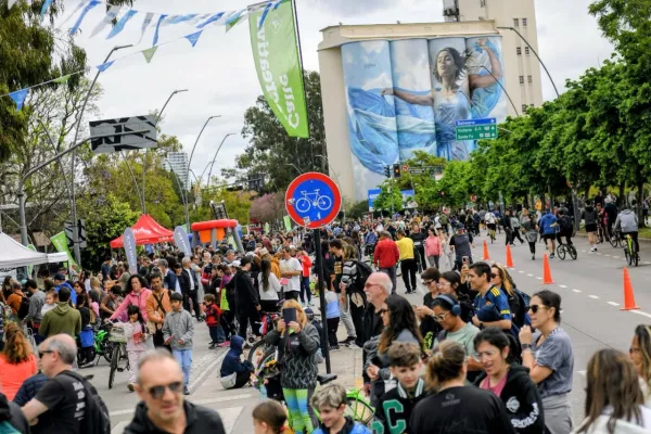Miles de personas disfrutaron del festejo por los 16 años de Calle Recreativa