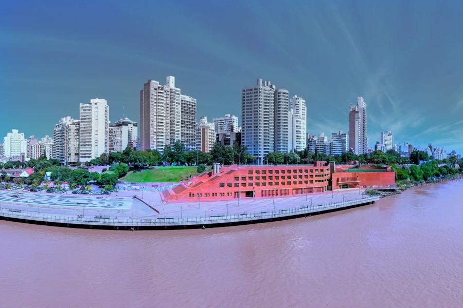 imagen aérea del complejo cultural parque de españa, visto desde el río