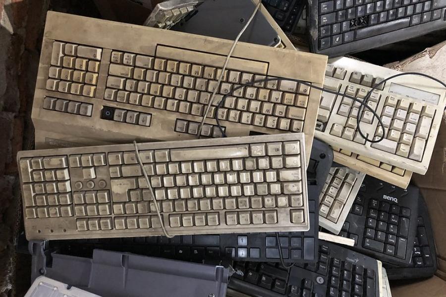 teclados como residuos informaticos