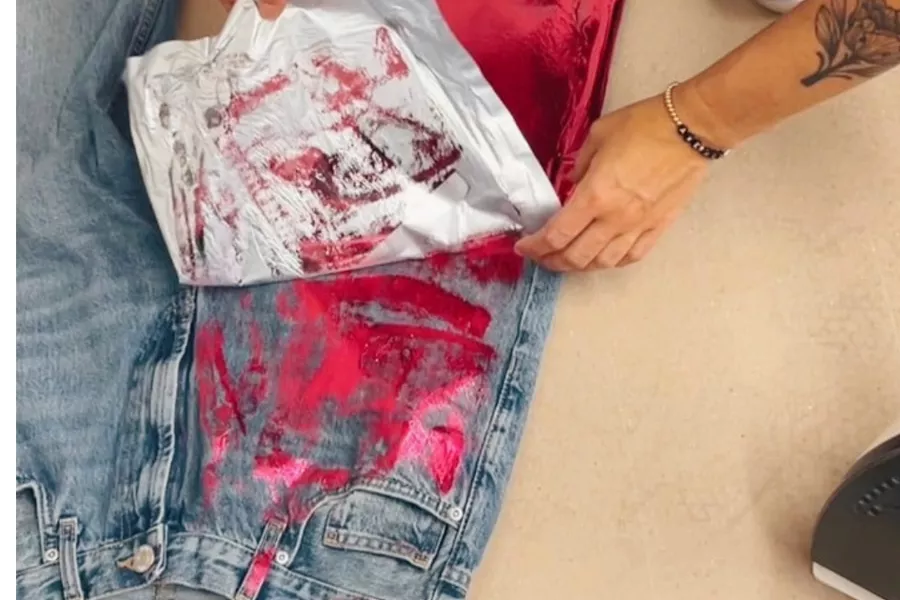Arte textil sobre un Jean