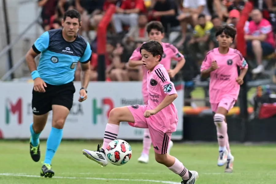 Futbol Newells Cup