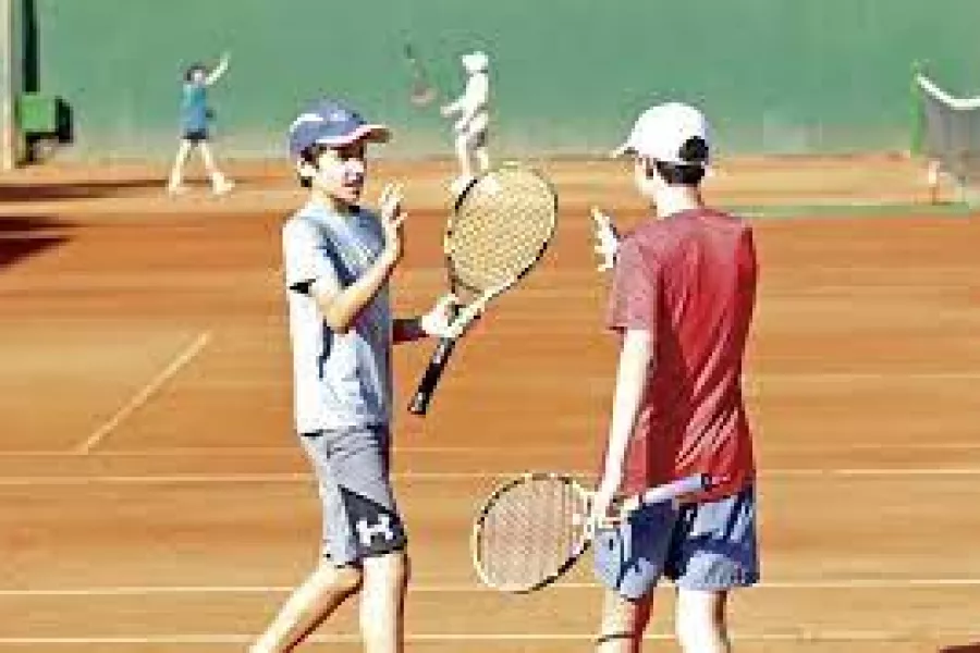 Tenis menores