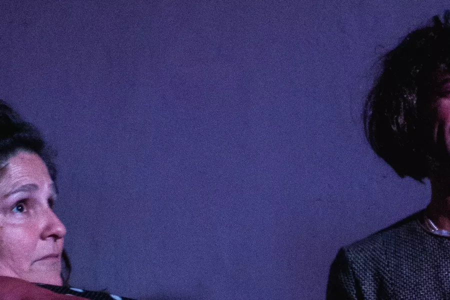 es una imagen de una escena de una obra de teatro