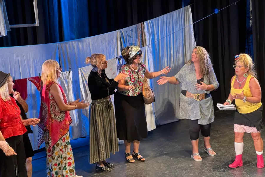 Escena teatral en el marco del Festival Grandes Artistas