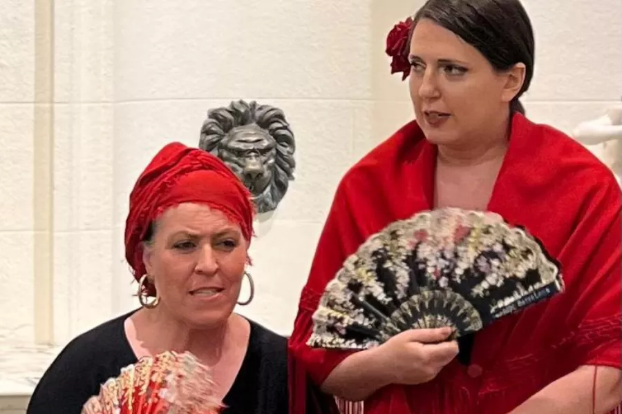 Actrices de la obra musical "A la cama con las mezzos"