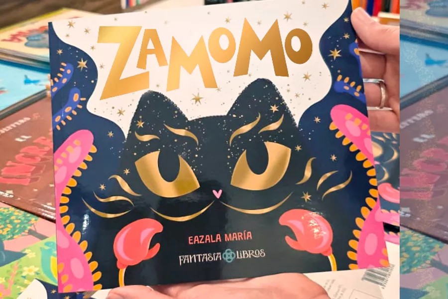 ZAMOMO Y EL MONSTRUO DEL MONSTRUO