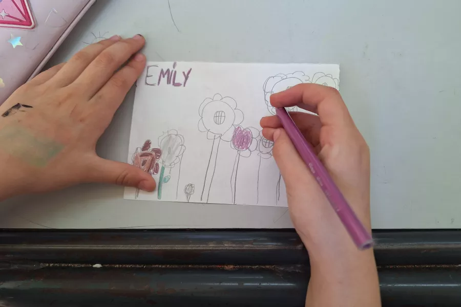 una hoja de papel con dibujo
