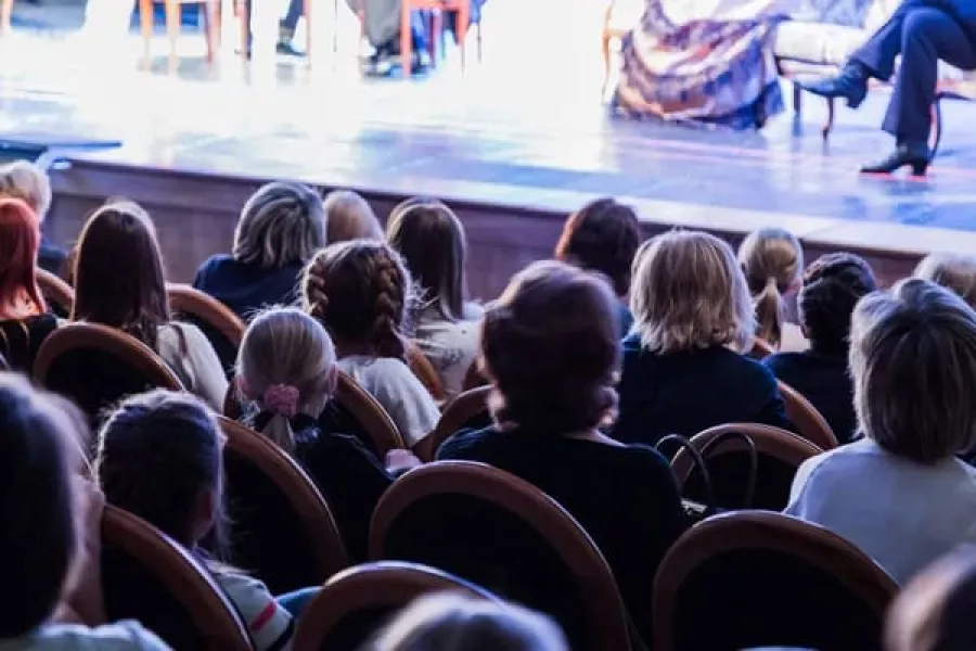 Función de teatro en el CMD Sur